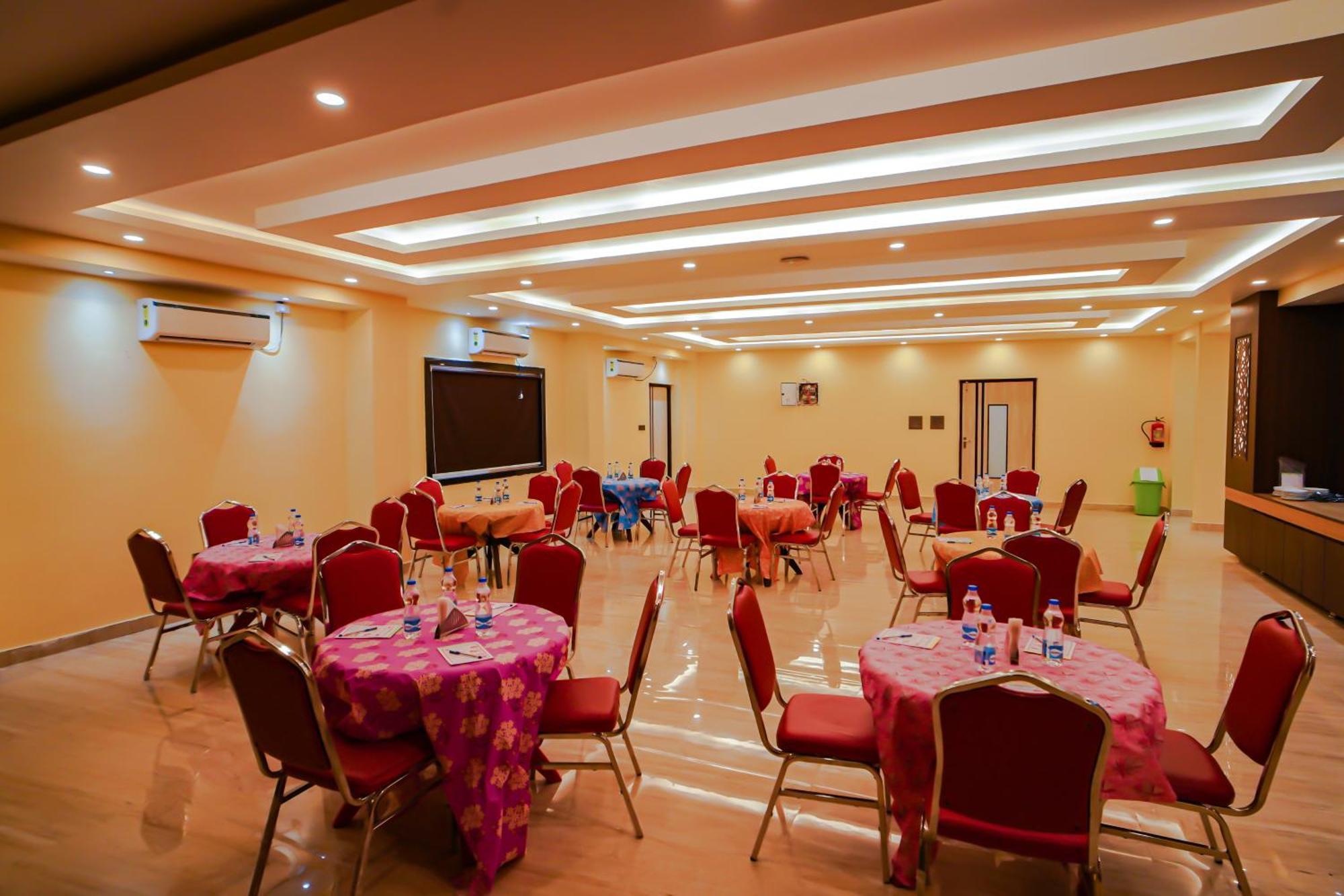 Prasant On Beach Resort !! Lift - Wifi -Restaurant-Parking Facilities-Newly Decorated Room !! Mandarmani Luaran gambar