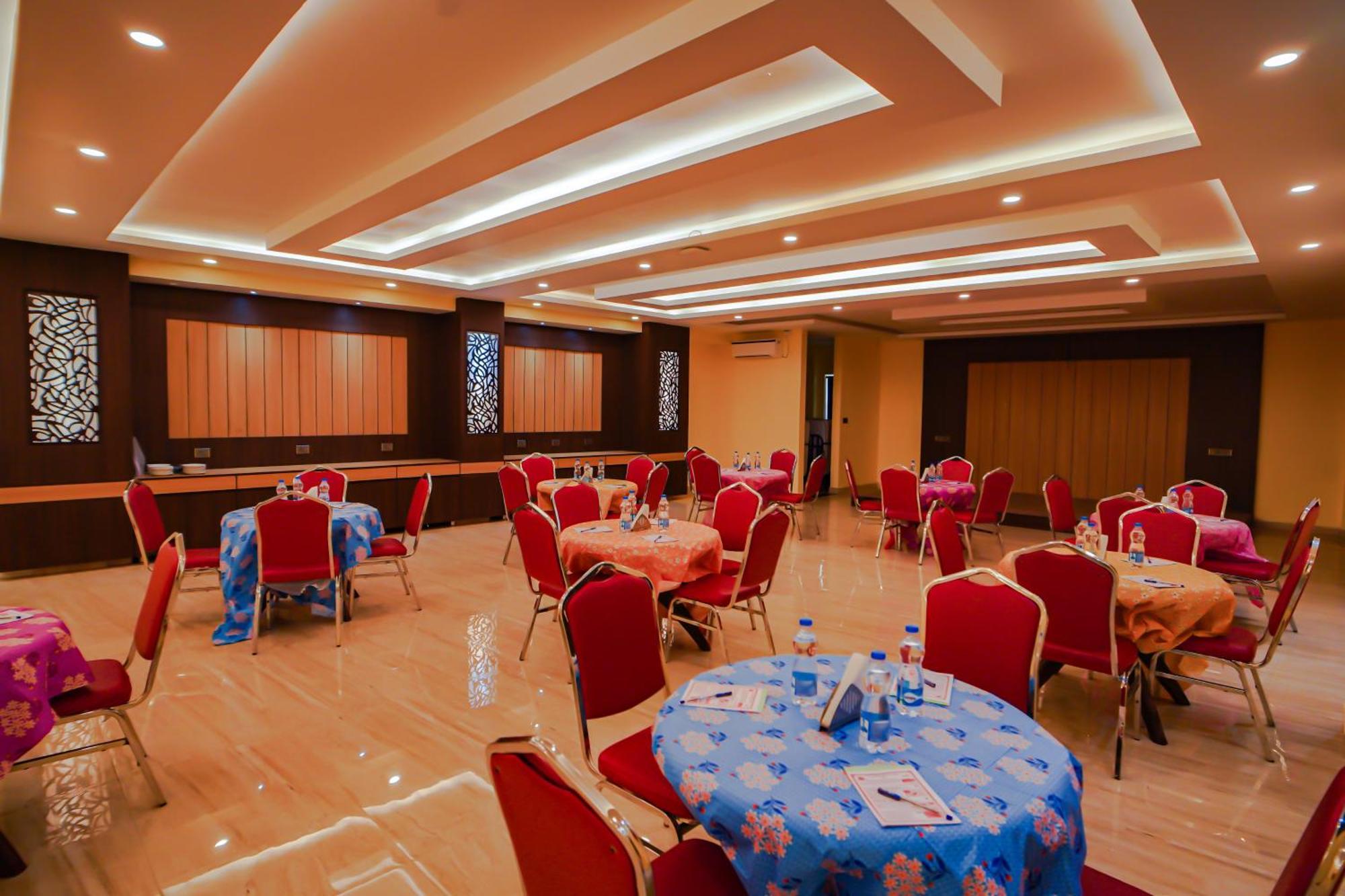 Prasant On Beach Resort !! Lift - Wifi -Restaurant-Parking Facilities-Newly Decorated Room !! Mandarmani Luaran gambar