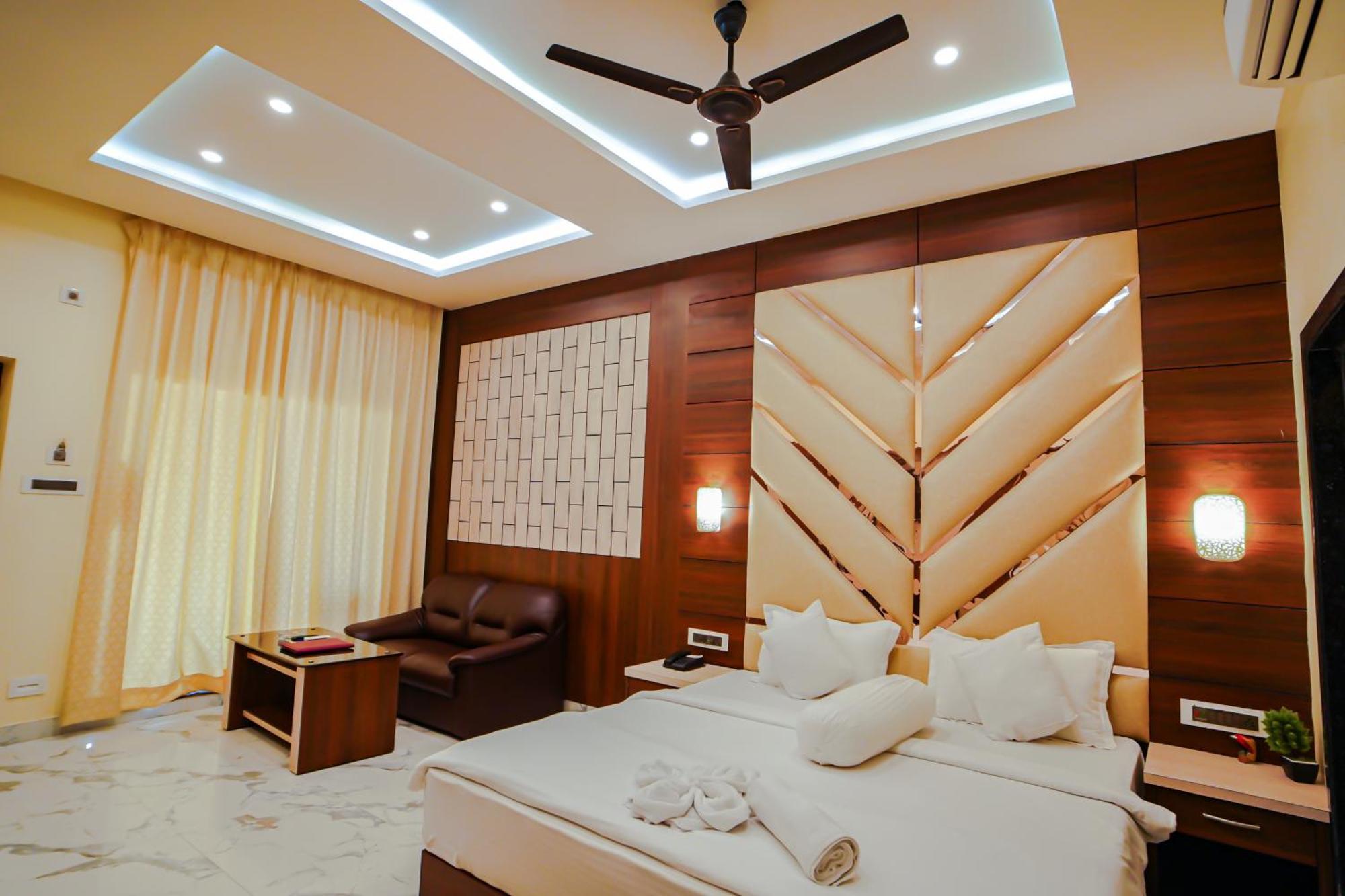 Prasant On Beach Resort !! Lift - Wifi -Restaurant-Parking Facilities-Newly Decorated Room !! Mandarmani Luaran gambar