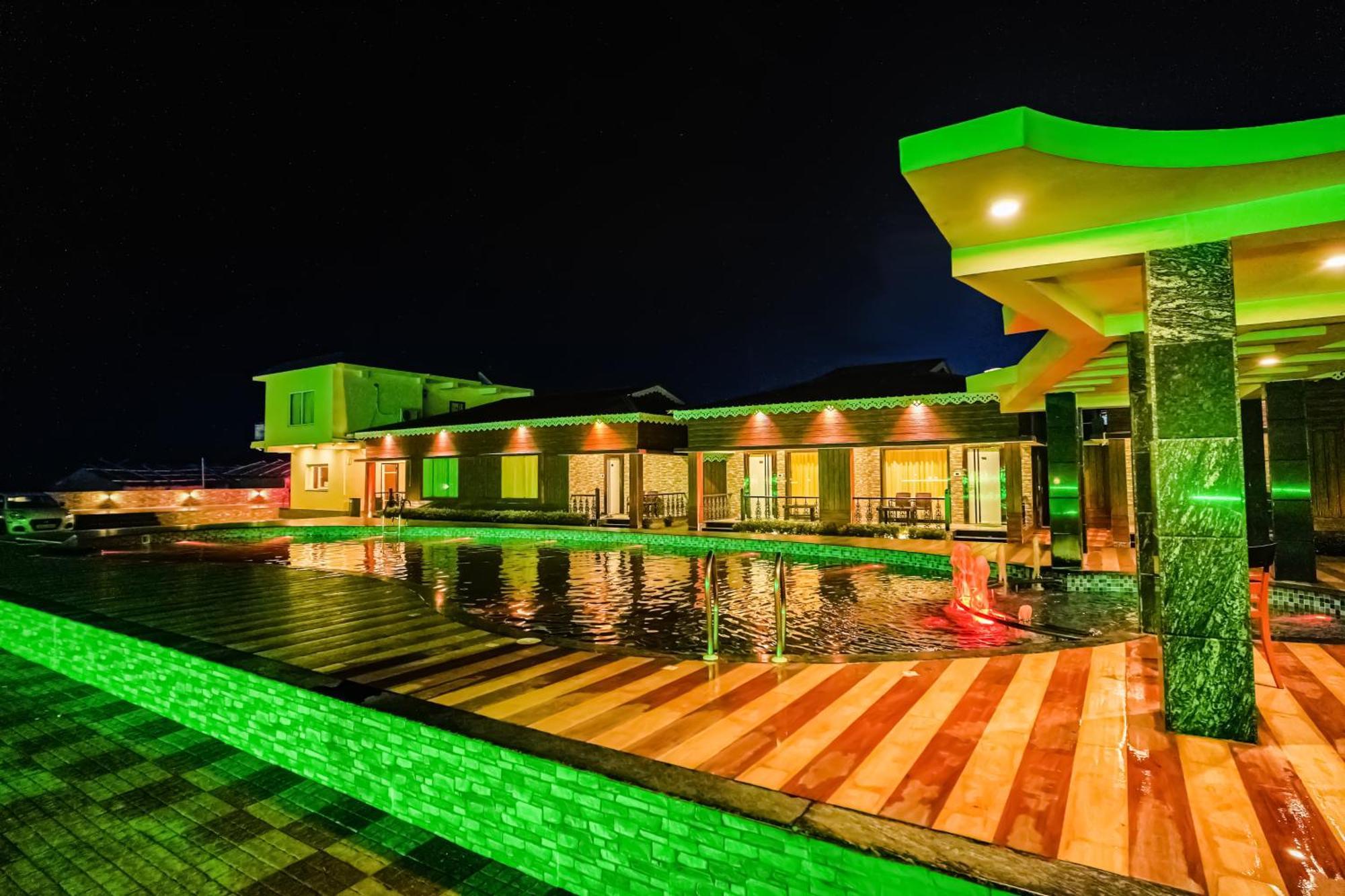 Prasant On Beach Resort !! Lift - Wifi -Restaurant-Parking Facilities-Newly Decorated Room !! Mandarmani Luaran gambar