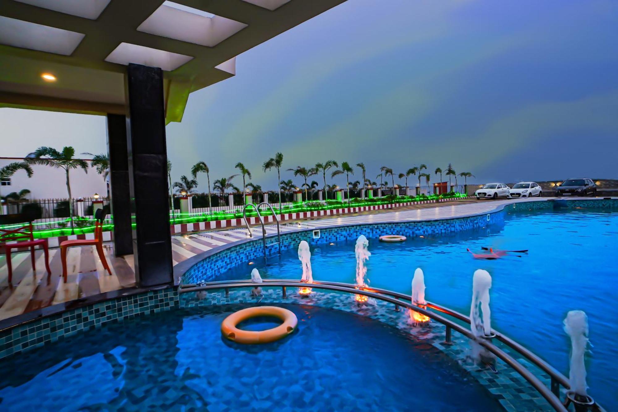 Prasant On Beach Resort !! Lift - Wifi -Restaurant-Parking Facilities-Newly Decorated Room !! Mandarmani Luaran gambar