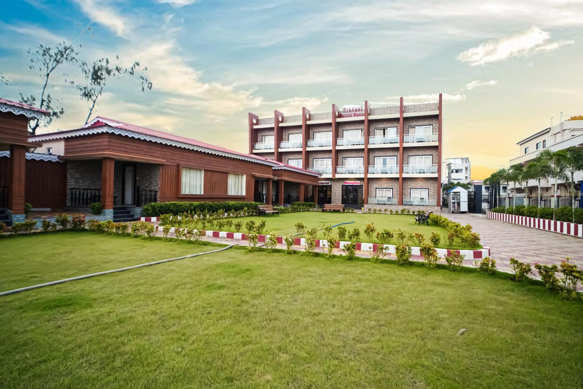 Prasant On Beach Resort !! Lift - Wifi -Restaurant-Parking Facilities-Newly Decorated Room !! Mandarmani Luaran gambar